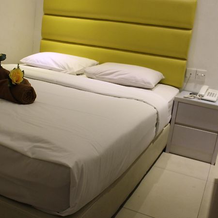 Rose Cottage Hotel Taman Impian Senai Johor Bahru Eksteriør bilde