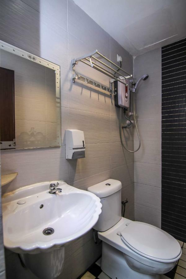 Rose Cottage Hotel Taman Impian Senai Johor Bahru Eksteriør bilde